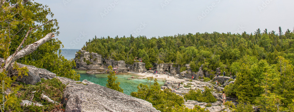 Wall mural coastline at bruce peninsula national park ontario canada