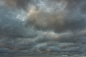 stormy sky with clouds. cielo nublado tormentoso