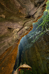 Obraz premium a pavilion in a underground cave in Zhaoyang ground beam