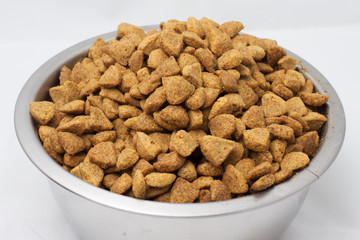 Dry food for cats with urinary tract problems.