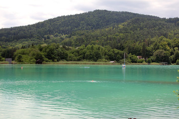 W&ouml;rthersee in der Klagenfurter Bucht in K&auml;rnten