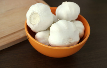 garlics in the bowl