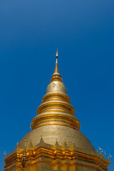 Fototapeta premium Wat Phra That Hariphunchai in Lamphun, Thailand