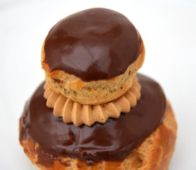 religieuse au chocolat