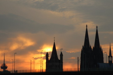 Lauer Sommerabend in Köln 1  