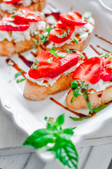 Strawberry Bruschetta Toasts