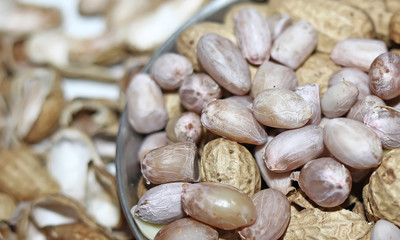 Peanuts seed placed on Peanuts.