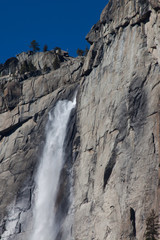 Fototapeta na wymiar Yosemite Falls in Yosemite Valley