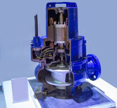 Cut-away industry vertical submersible motor pump