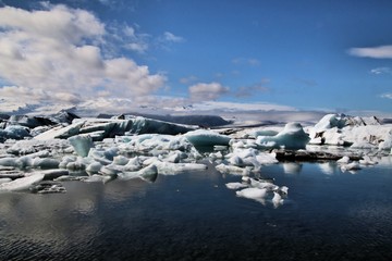 Fototapeta na wymiar A view of the Jokulsarlon Glacier lagoon in Iceland