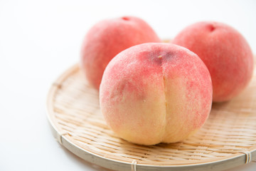 新鮮な桃
