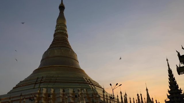 Shwedagon (or Golden Dagon) Pagoda, constructed more than 2600 years ago, a gilded stupa on Singuttara Hill, to the west of Kandawgyi Lake, and dominates the skyline in Yangon, Myanmar