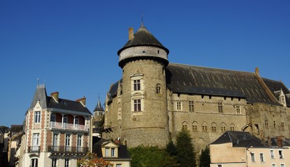 Fototapeta na wymiar Château de Laval ( France )