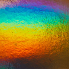 Regenbogenfarben knallbunt glänzend und schillernd
