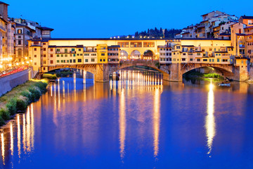 Fototapeta na wymiar Ponte Vecchio over Arno River, Florence, Italy,Europe