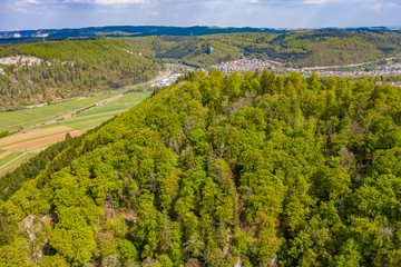 Obraz premium Die Donau aus der Luft - Landschaften entlang der Donau