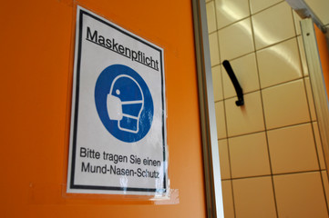 maskenpflicht wegen corona-krise