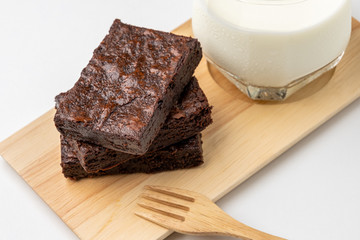 Chocolate Brownie with Fresh Milk