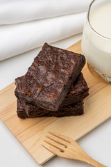 Chocolate Brownie with Fresh Milk