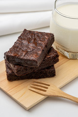 Chocolate Brownie with Fresh Milk
