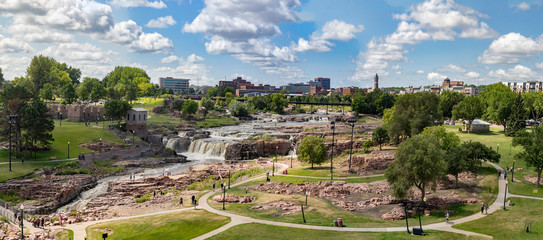 sioux falls park waterfalls