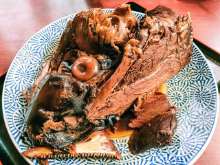 鮪の兜煮
