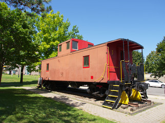 Naklejka premium Wagon skrzyniowy w letni dzień