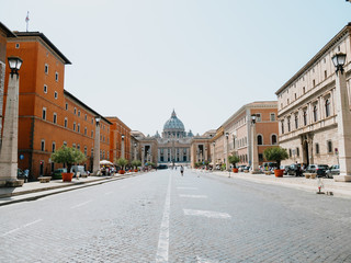 Obraz premium St. Peter's Basilica from Via della Conciliazione