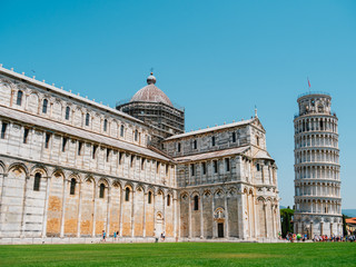 Fototapeta na wymiar Pisa Cathedral and the Leaning Tower of Pisa
