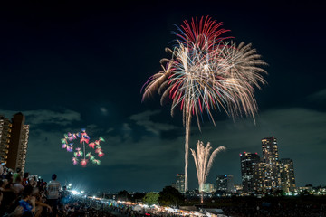 東京の夜景　多摩川の花火２０１９年１０月　３６