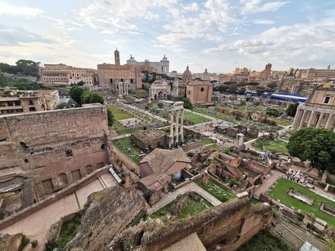 Runis Bilder – Durchsuchen 178 Archivfotos, Vektorgrafiken und Videos ...