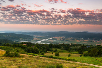 Fototapeta premium Beautiful View Over Dunajec Valley at Sunrise. Lesser Poland Landscape Panorama