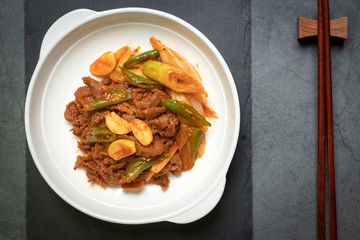 Korean beef stir fry is a spicy korean beef that is mix with gochujang paste, soy sauce, sesame oil and herbs. 
