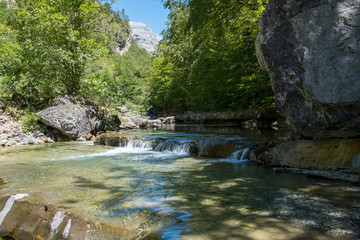Naklejka na ściany i meble Watherfall on Cañón de Añisclo, Huesca Pyrenees. National Park of Ordesa - Monte Perdido 