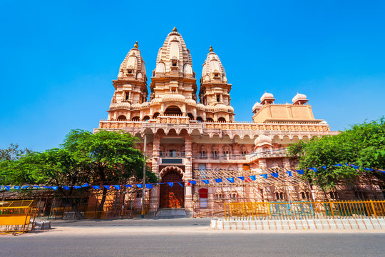 Chhatarpur Temple in Delhi, India