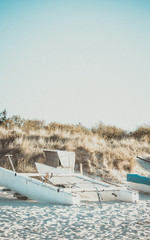 #strand #ostsee #schlewigholstein #meer #küste #boot #schiff #segelboot Segelboot, Dünen an der Ostsee winter, schnee, landschaft, himmel, erkältung, eis, natur, see, fluss, wasser, baum, weiß, gefror