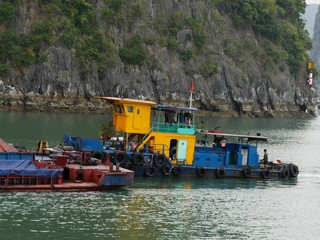 Fototapeta na wymiar Vietnam, Quang Ninh Area, Halong Bay or Ha Long Bay Unesco World Heritage Site, Boat