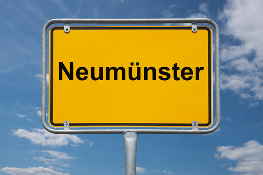 Ortstafel Neum&uuml;nster