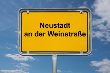Ortstafel Neustadt an der Weinstraße