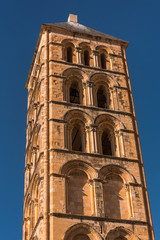 Fototapeta premium view of segovia cathedral and church