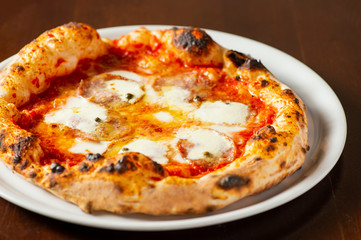 ピザ　マルゲリータ　イメージ