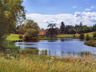 Obraz premium Cotswolds scenery and agricultural landscape England UK