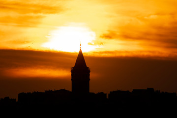 Fototapeta premium Galata Tower at Dusk