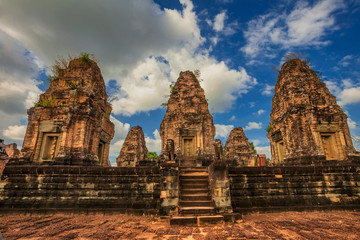 Fototapeta na wymiar Ancient buddhist khmer temple in Angkor Wat complex