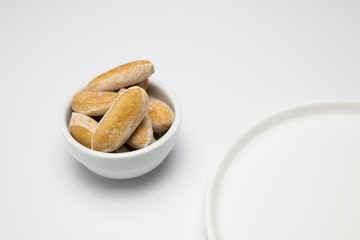 picos, artesanos palitos de pan con aceite de oliva