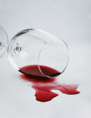 Redcwine glass minimal