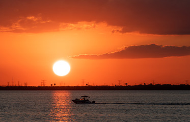 Naklejka premium Sunset with transport in Mexico