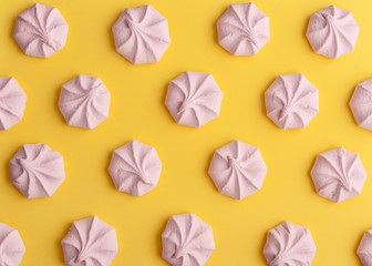 Naklejka premium Colorful marshmallows pattern