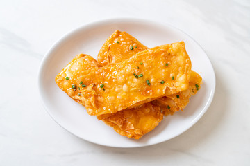 crispy roti with sugar