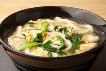 ニラ玉饂飩